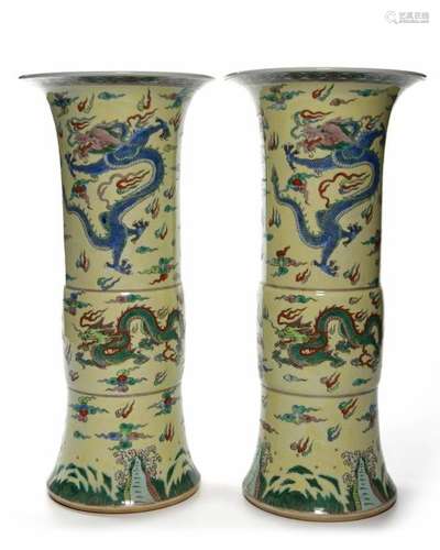 A PAIR OF CHINESE FAMILLE VERTE GU VASES, CHINA, 1…