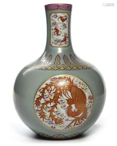 A CHINESE FAMILLE ROSE BOTTLE VASE