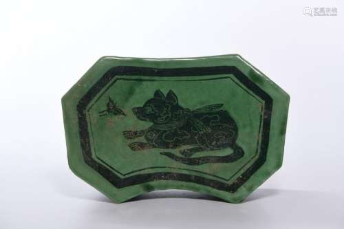 A CHINESE GREEN GLAZED PILLOW, CHINA, 20TH CENTURY