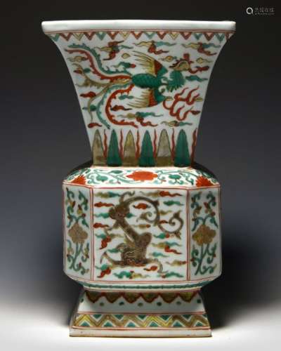 A CHINESE FAMILLE VERTE SQUARE SECTION VASE, CHINA…