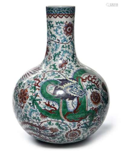 A CHINESE DOUCAI BOTTLE VASE