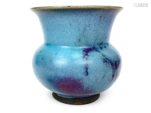 AN EARLY 20TH CENTURY JUN WARE VASE