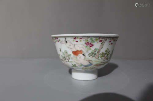 A Chinese Famille Rose Porcelain Standing Cup