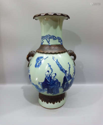 A Chinese Blue and White Figure Painted Porcelain Vase