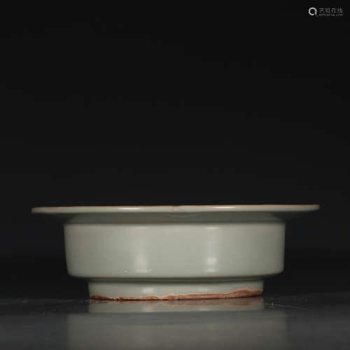 A Chinese Longquan Kiln Porcelain Washer