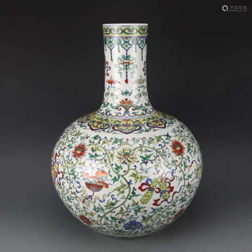 A Chinese Doucai Figures Painted Porcelain Vase