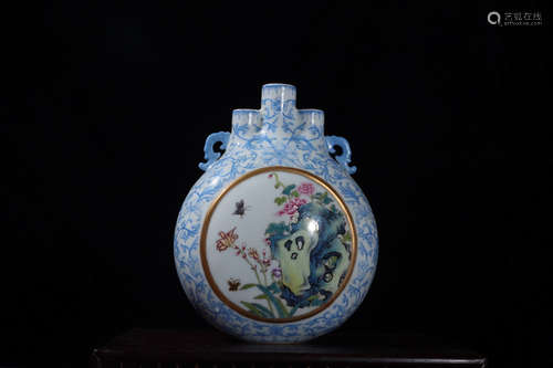 A Chinese Flower&Bird Pattern Porcelain 3 Tubes Vase