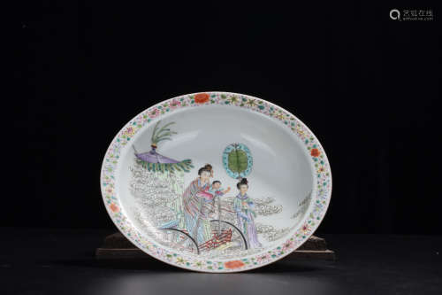 A Chinese Famille Rose Guanyin Painted Porcelain Plate