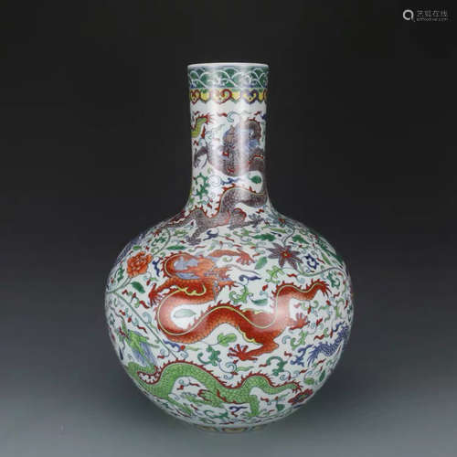 A Chinese Doucai Dragon Pattern Porcelain Vase