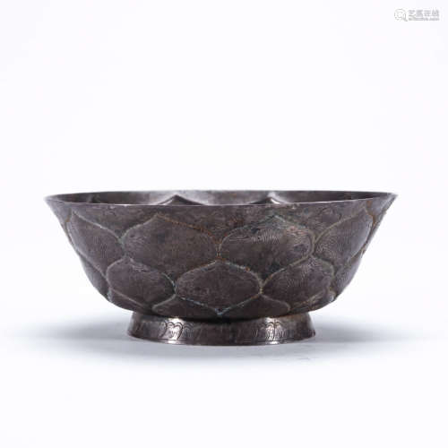 A Chinese Floral Carved Silver Bowl