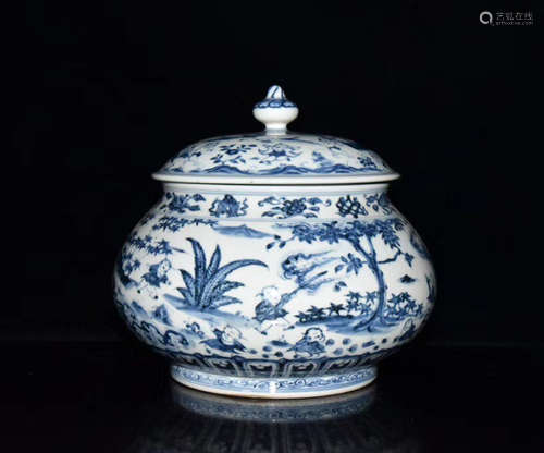 A Chinese Blue and White Painted Porcelain Jar