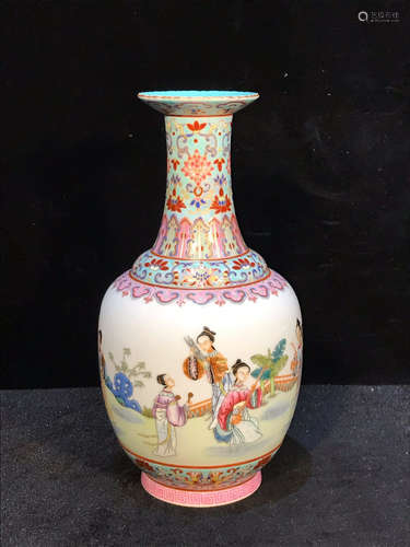 A Chinese Famille Rose Figure Painted Porcelain Flower Vase