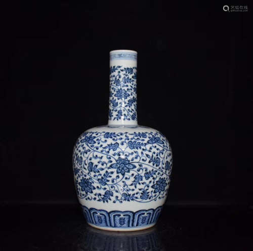 A Chinese Blue and White Floral Porcelain Bell-shaped Zun