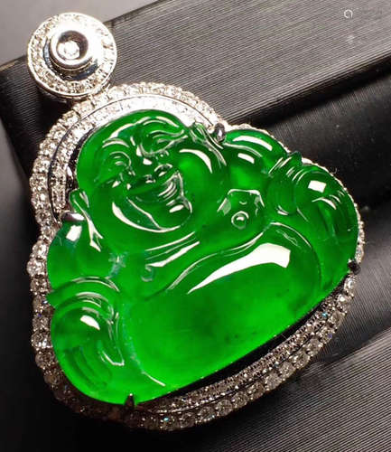 A JADEITE MAITREYA BUDDHA PENDANT