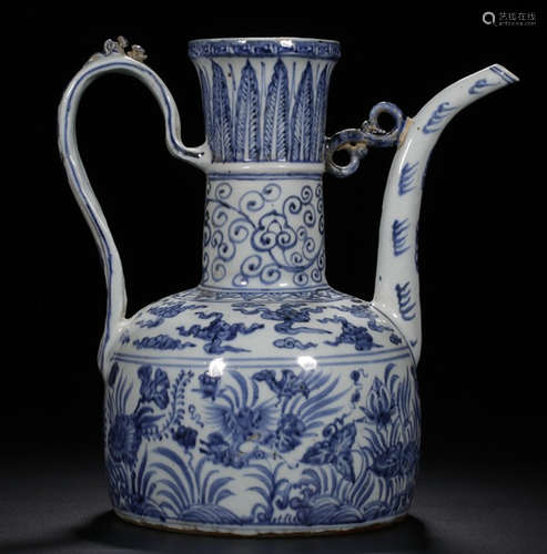 A BLUE&WHITE GLAZE POT PAINTED WITH FISH PATTERN