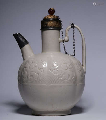 A DING YAO POT WRAP WITH SILVER