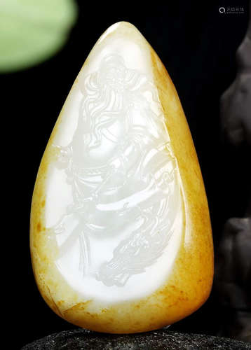 A HETIAN JADE CARVED GUANGONG PENDANT