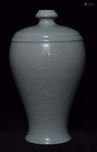 A RU YAO BLUE GLAZE MEIPING VASE