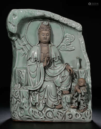 A GLAZE GUANYIN BUDDHA