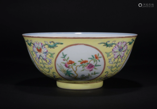 Chinese Famille Rose 'Flowers' Bowl, Republic period