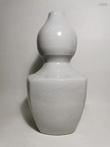 Chinese White Glazed Incised Double Gourd Vase