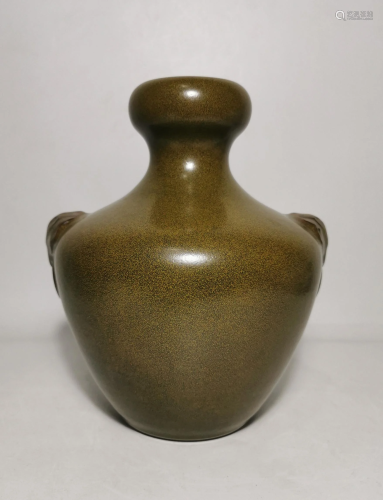 Chinese Tea-dust glazed vase, 19th/20th C.