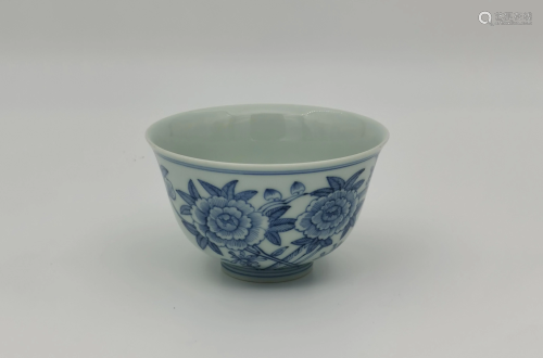 Chinese Blue and White 'Flowers' Bowl, Qing Period