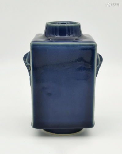 Chinese Monochrome Blue Glazed Vase, 19/20th c.