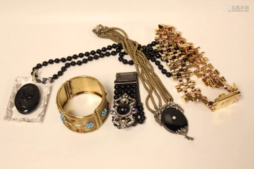 5 Miscellaneous Custom Jewelry