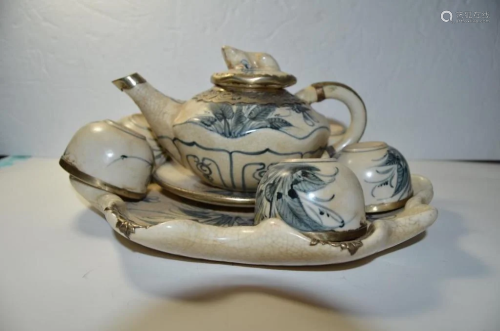 Set of Porcelain Teapot