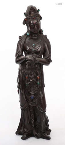 A ZITAN WOOD CARVED ZIZAI GUANYIN BUDDHA