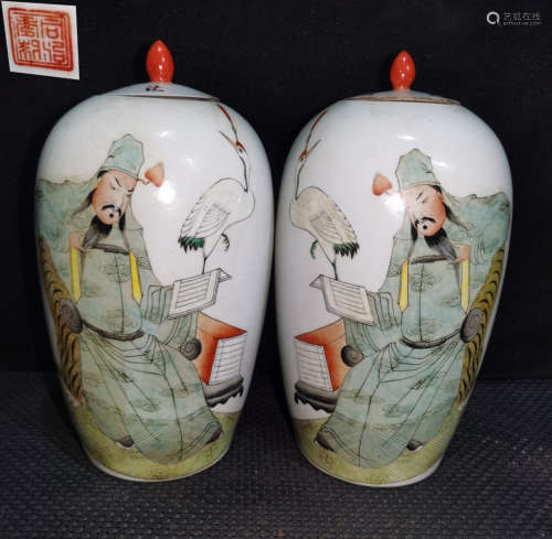 PAIR OF FAMILLE ROSE GLAZE JAR PAINTED WITH FIGURW