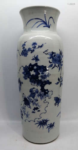 A BLUE&WHITE GLAZE VASE PAINTED WITH FIGURE