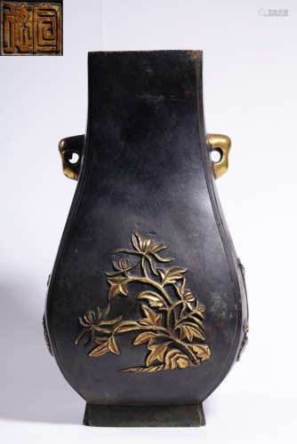 A GILT BRONZE SQUARE VASE WITH FLOWER AND BIRD