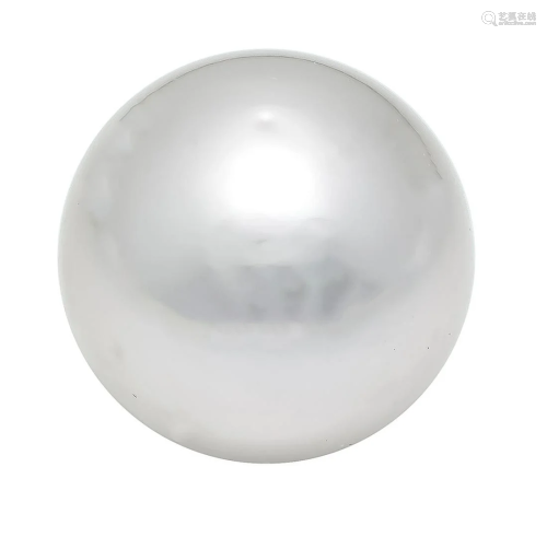 South Sea pearl with very