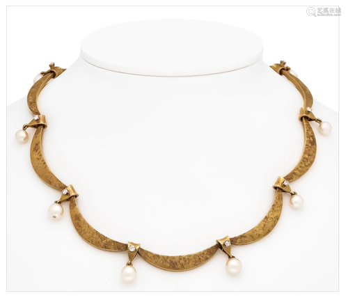 Akoya brilliant necklace