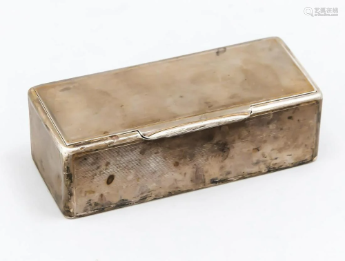 Rectangular lidded box, p