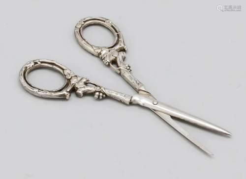 Art Nouveau grape scissor