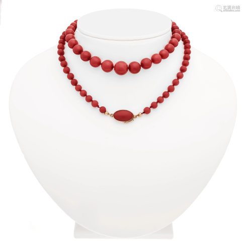 Coral necklace with GG 75
