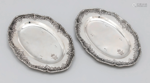 A pair of oval trays from