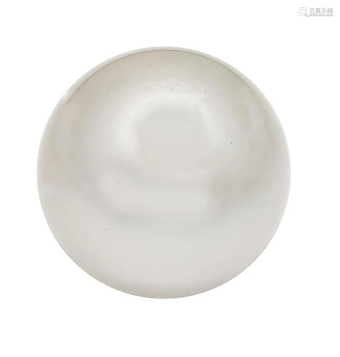 South Sea pearl with very