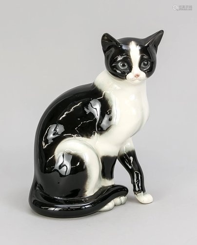 Seated cat, Goebel, Oesla