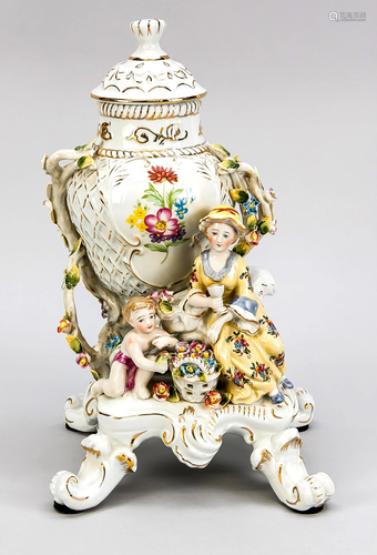 Lidded vase with figures,