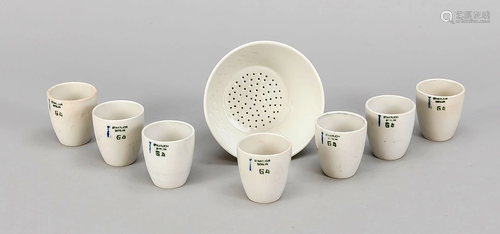 Laboratory crockery, 15 p