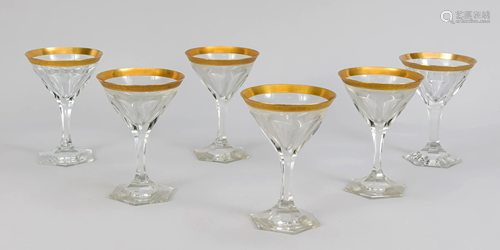 14 champagne glasses, 20t