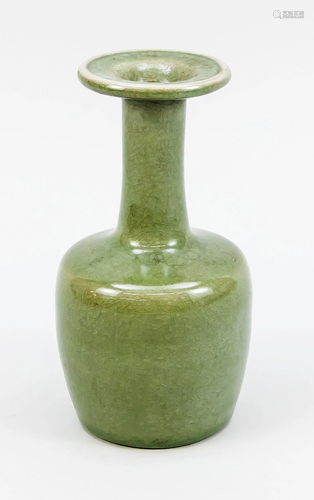 Hammer-Vase (Mallet), Chi