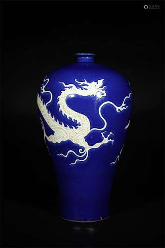 Jade blue porcelain vase with cloud dragon pattern