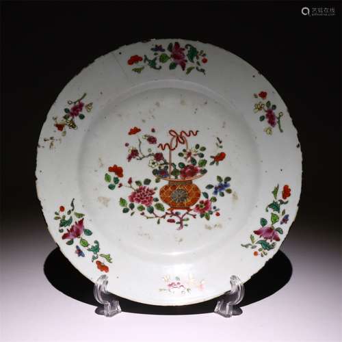 A plate of famille rose flower pattern