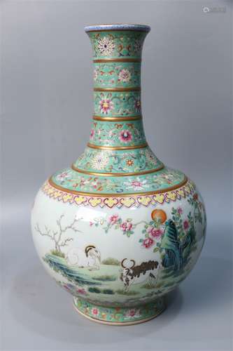 Famille rose vase