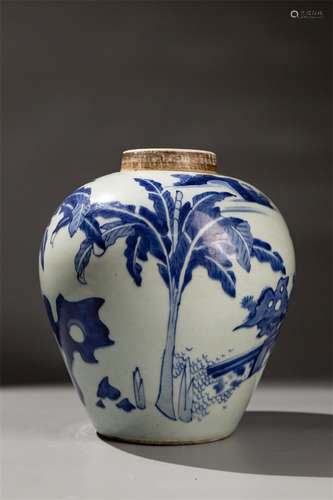 Blue and white pot decorated with auspicious dragon pattern